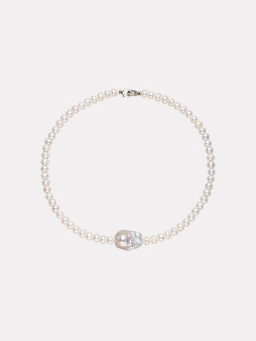 Clara Pearl Necklace